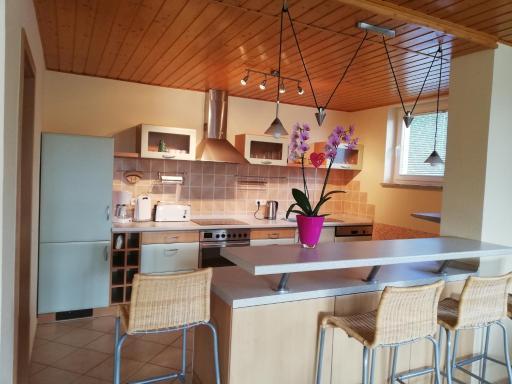 Lena Apartman - Housity