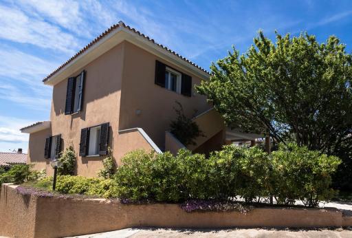 Homey Experience - Country Inn Apartments Garden & Seaview - Housity