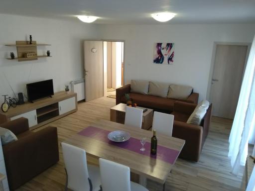 Apartmani Sara i Marta - Housity
