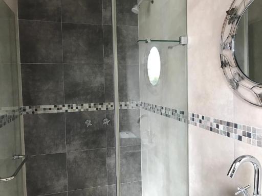 Indigo Place - Gold - Housity