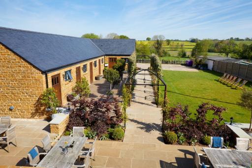 The George Inn - Housity