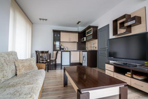 Cozy One-bedroom Apartment in Night Breeze - Housity