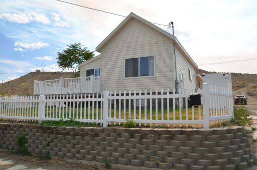 Baby Blue Sky - Price 2bd - Newly remodeled - nearby trails - Housity
