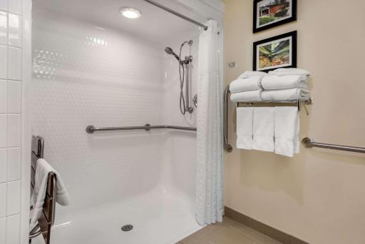 Comfort Suites Lafayette University Area - Housity