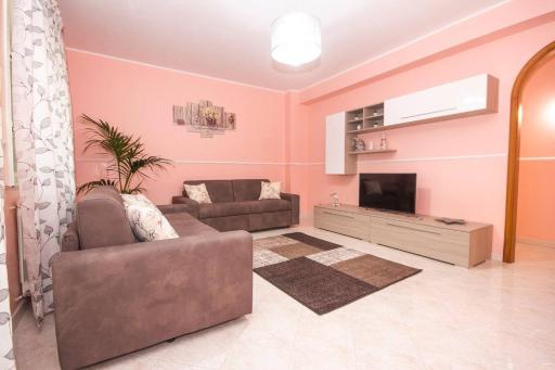 Etna Sunshine - Housity