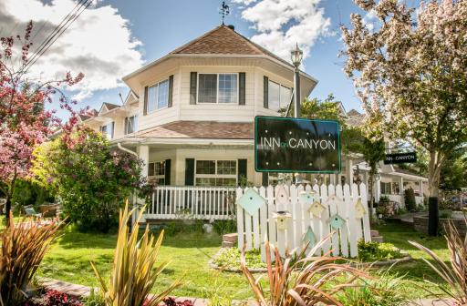 Inn on Canyon - Housity