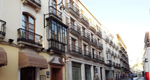 Hotel Castilla - Housity