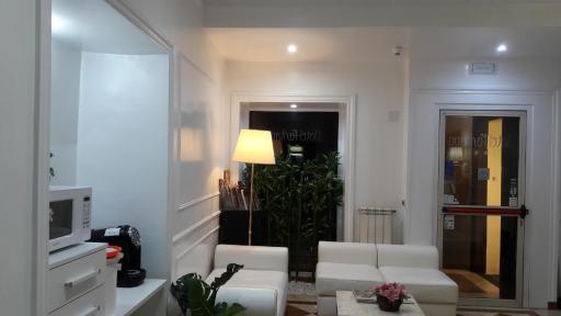 Hotel Positano - Housity