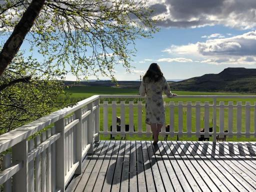 Jaðar Holiday House - Housity