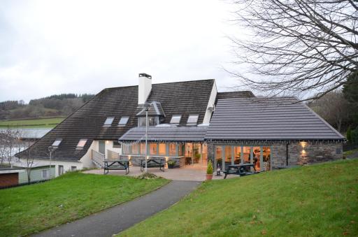Neuadd Henllan Lodge - Housity