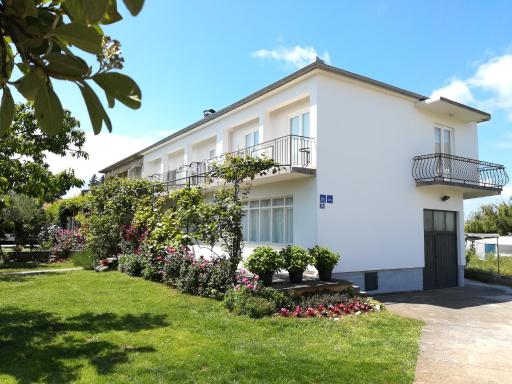 Apartments Granzola - Housity