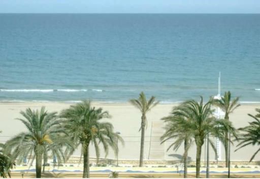 Apartamento Voramar Primera Linea de Mar - Housity