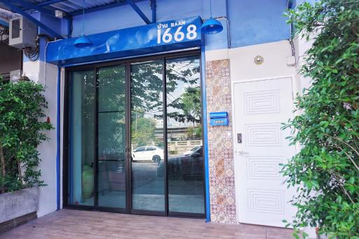 Baan1668 Hometel near Chinatown One Bangkok - Housity