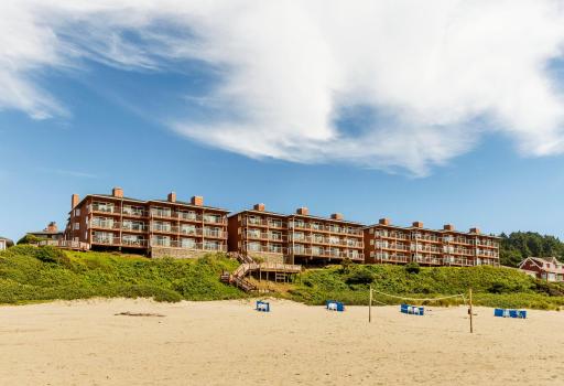 Hallmark Resort in Cannon Beach - Housity