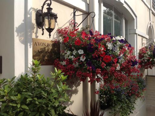 Avon Hotel - Housity