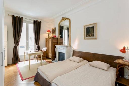 Charming bedroom - Housity