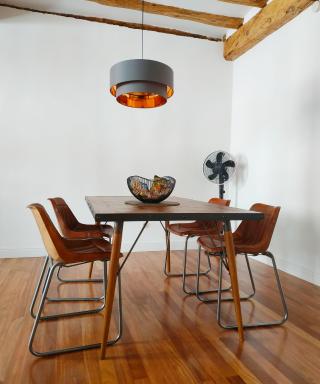 Lux Wood Loft with Air Con & Lift - Housity