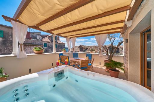 Villa Pergola - Housity