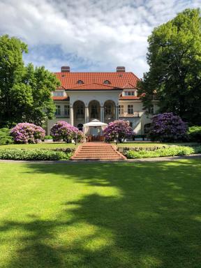 Rezydencja Willa Park & Restauracja - Housity