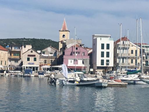 Luxury Apartments Vučinić Pirovac - Housity