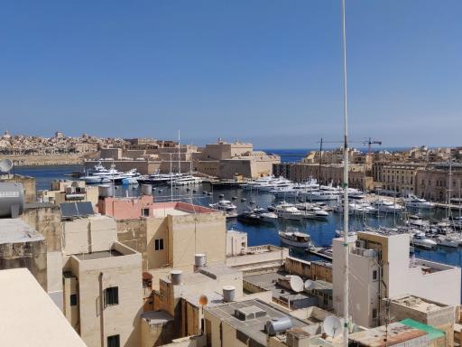 The Penthouse Flat-terrace&view - Housity