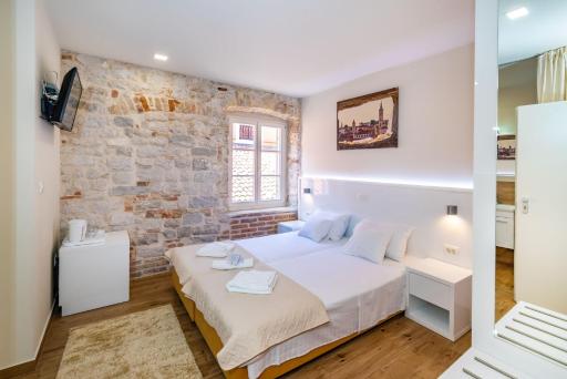Idassa Atrium rooms - Housity
