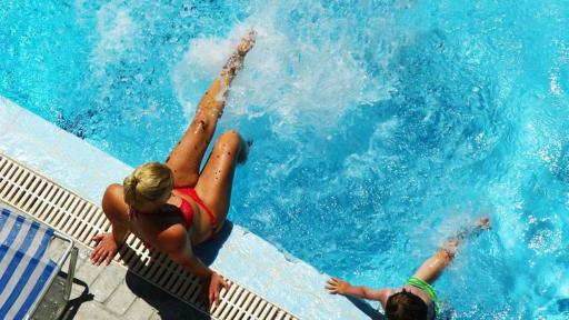 Lions 2 Studios & Apartments, Poros Island. - Housity