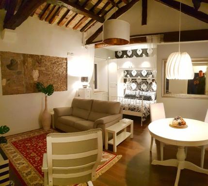 La Casa nel Castello - Housity