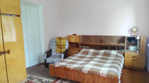 separate [ROOM] homestay in a [private house], facilities SHARED with owner - Housity