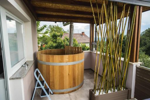 Apartment Ma&Ja with Hot Tub - Housity