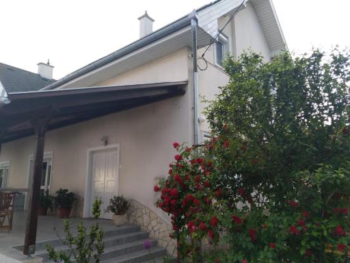 Berta Panzió - Housity