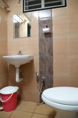 El Casa Homestay - Housity