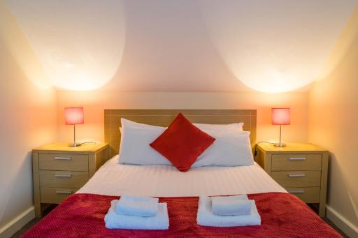 The Courtyard Apartments - Housity