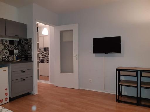 Charmant Studio - Housity
