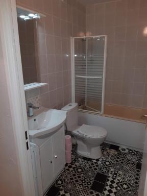 Charmant Studio - Housity