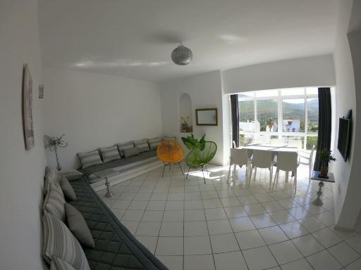Tanger Cap Spartel - Duplex 110m2 face aux plages - Housity