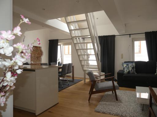 Ilot Sacre Apartments - Housity