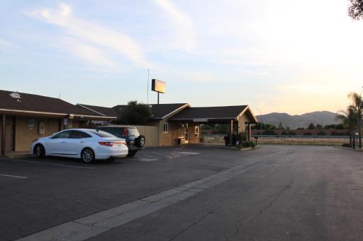 Menifee Inn - Housity
