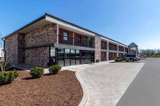 Quality Inn - Housity