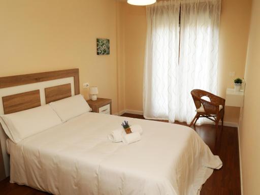 Apartamentos turisticos Puente Romano Portal 4 Bajo -A - Housity