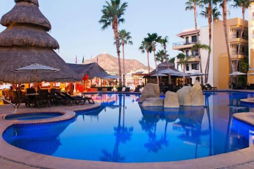 Luxury Studio with Amazing Pools in Cabo - Housity