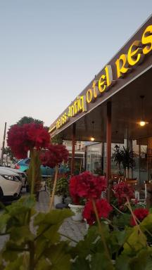 Neoss Boutique Hotel - Housity