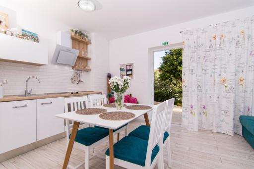 Apartman Sun Solin - Housity