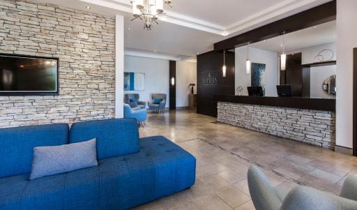Imperia Hotel & Suites Saint-Eustache - Housity