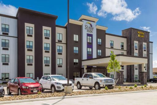 Sleep Inn Logan Ohio-Hocking Hills - Housity