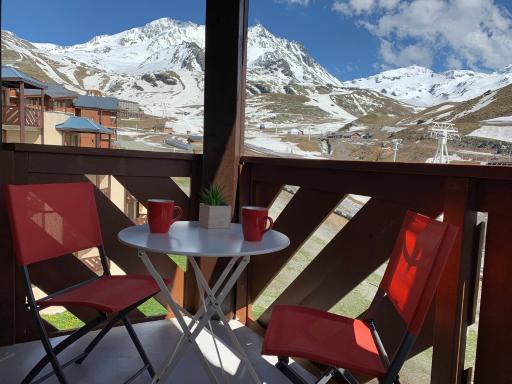 Val Thorens Temple of the Sun - ski in, ski out - Housity