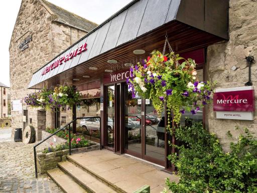 Mercure Perth Hotel - Housity