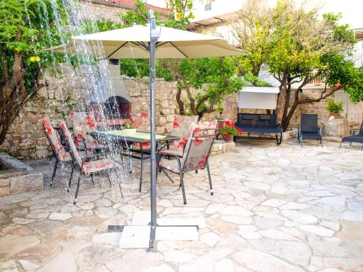 Lemon Tree - Housity