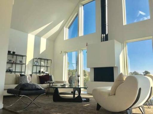 Topnotch House In The Most Fashionable Surrounding - Housity