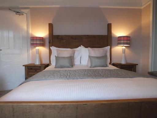 Devonshire Arms Inn - Housity